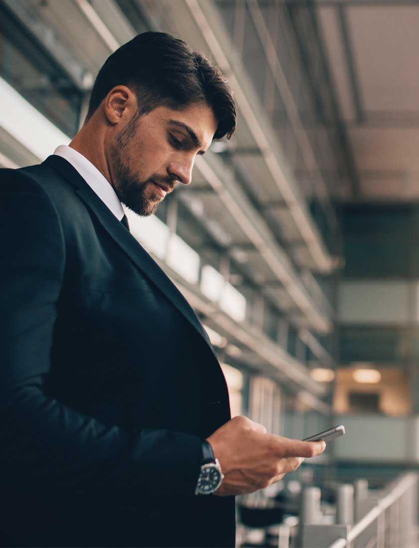 employee using treasury navigator app